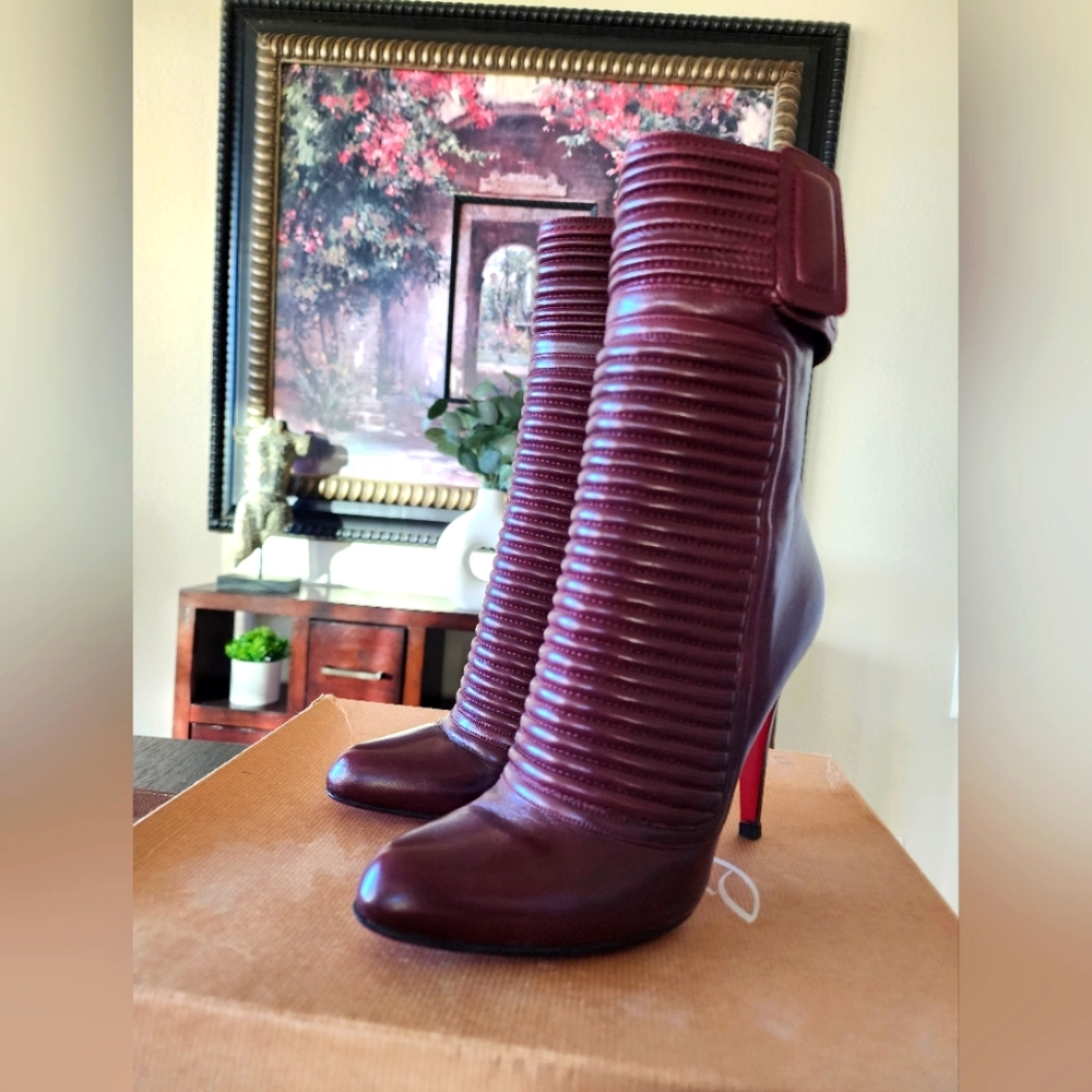Christian Louboutin Nappa Apollonia 100